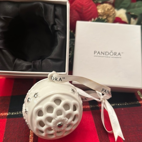 Pandora 2011 Christmas Ornament with white stamped Pandora hanging ribbon. - Picture 1 of 6